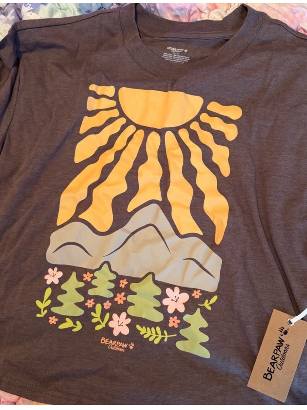 NWT BearPaw Brown Short Sleeve crop Tee Yellow Sun mountain tree Floral Graphic
